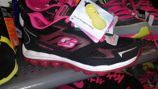 Sporting Goods Store «Big 5 Sporting Goods», reviews and photos, 8990 Knott Ave, Buena Park, CA 90620, USA