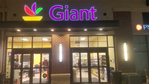 Grocery Store «Giant Food», reviews and photos, 2501 9th Rd S, Arlington, VA 22204, USA