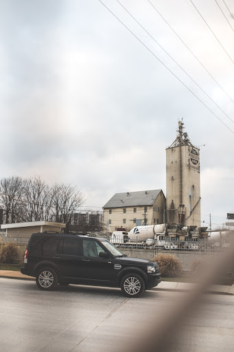 Used Car Dealer «Platinum Motorsports», reviews and photos, 2279 Commerce Pkwy, La Grange, KY 40031, USA