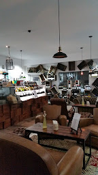 Photo n°59 de Jambons 10 Vins à Mios ()