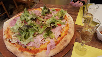 Pizza du Restaurant italien Le Vésuvio à Achères - n°10