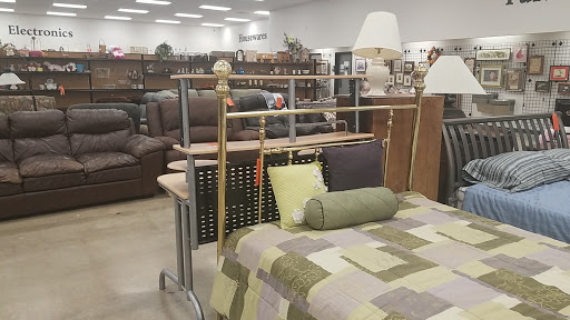 Thrift Store «The Salvation Army Family Store & Donation Center», reviews and photos, 717 3rd Ave SE, Cedar Rapids, IA 52401, USA