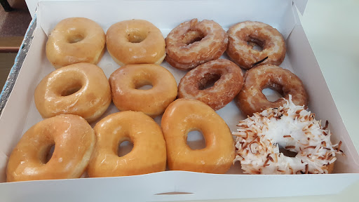 Coffee Shop «Dixie Cream Donuts», reviews and photos, 3210 Orange Ave, Fort Pierce, FL 34947, USA