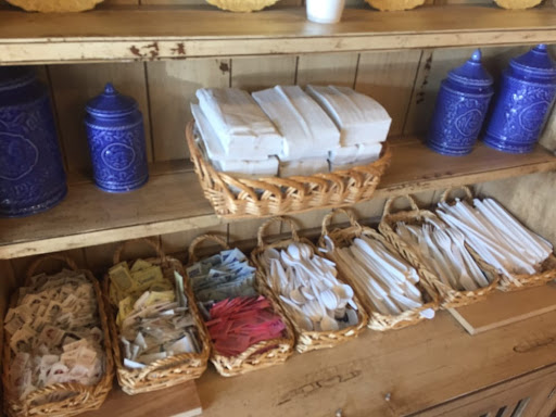 Restaurant «La Baguette French Bread and Pastry Shop», reviews and photos, 3088 Poplar Ave, Memphis, TN 38111, USA