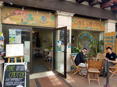 "Café Cantine" Les Benevoles Du 47 à Villeneuve-sur-Lot