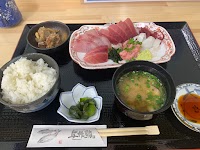 与作鮨