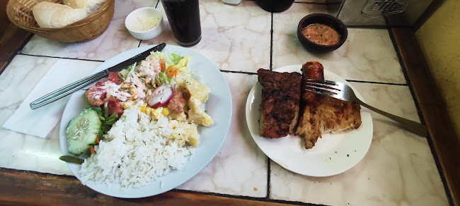 http://www.facebook.com/restauranthouselunch