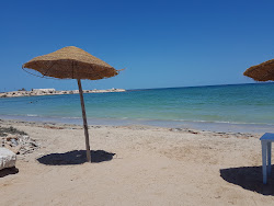 Photo de Senia beach avec un niveau de propreté de assez propre