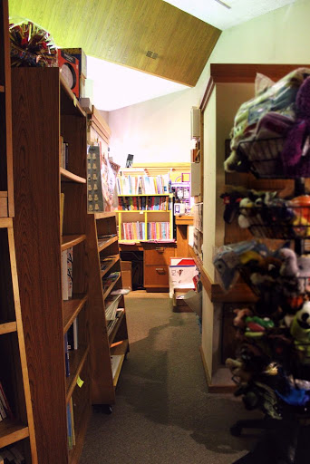 Book Store «Self Esteem Shop», reviews and photos, 808 W 14 Mile Rd, Clawson, MI 48017, USA