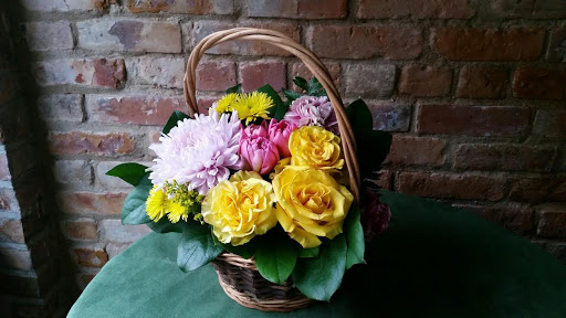 Florist «Fly Me to The Moon Florists», reviews and photos, 47 N Broadway, Yonkers, NY 10701, USA