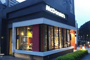 McDonald's Sanxia Xuecheng Branch image