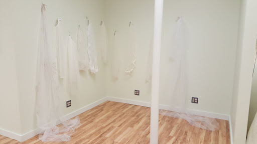 Plus Size Clothing Store «The Curvy Bride Boutique», reviews and photos, 8210 S Harvard Ave, Tulsa, OK 74137, USA