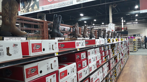 Sporting Goods Store «Big R of Homer Glen», reviews and photos, 15830 S Bell Rd, Homer Glen, IL 60491, USA