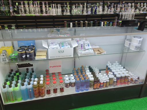 Tobacco Shop «Smoken Smoke House», reviews and photos, 13260 Woodruff Ave, Downey, CA 90242, USA