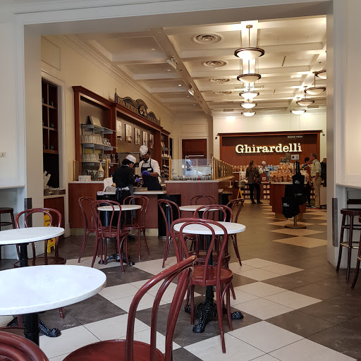 Chocolate Shop «Ghirardelli Ice Cream and Chocolate Shop», reviews and photos, 830 N Michigan Ave, Chicago, IL 60611, USA