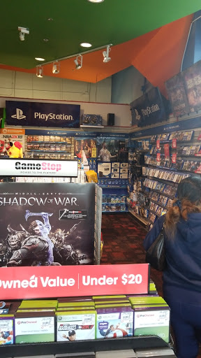 Video Game Store «GameStop», reviews and photos, 1802 12th Ave NW #100, Issaquah, WA 98027, USA