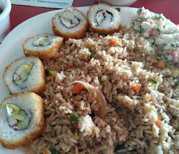 Tsuky Sushi Suc. Del Fresno photo