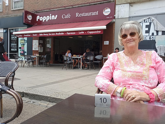 Poppins Restaurant & Cafe - Southampton - Southampton