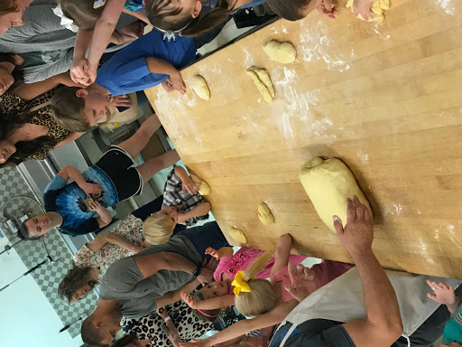 Donut Shop «Donut Hutt», reviews and photos, 1016 W Poplar Ave #111, Collierville, TN 38017, USA