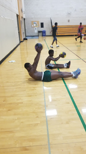 Recreation Center «Warner Park Community Recreation Center», reviews and photos, 1625 Northport Dr, Madison, WI 53704, USA