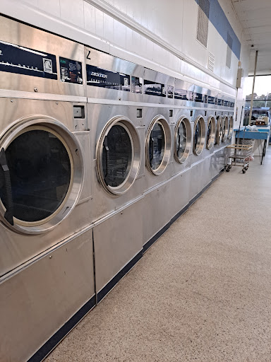 Laundromat «Cape Fear Coin Laundry», reviews and photos, 1047 S College Rd, Wilmington, NC 28403, USA