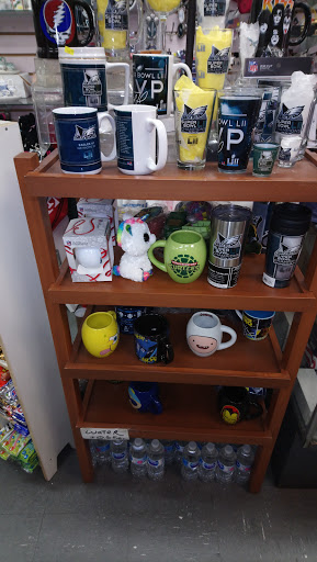 Gift Shop «Xenos Candy & Gifts», reviews and photos, 231 Chestnut St, Philadelphia, PA 19106, USA