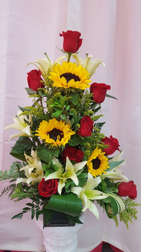 Florist «Iris Florist», reviews and photos, 21 Park Ave, Paterson, NJ 07501, USA