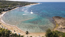 Playa Jobos'in fotoğrafı düz bir kıyı şeridi ile birlikte