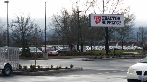 Home Improvement Store «Tractor Supply Co.», reviews and photos, 2648 Coweeman Park Dr, Kelso, WA 98626, USA