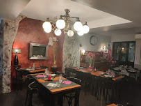 Atmosphère du Restaurant français Le Patio de la Table Ronde à Toulouse - n°13