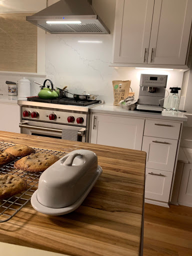 Appliance Store «BASCO Outlet Store», reviews and photos, 4670 NW St Helens Rd, Portland, OR 97210, USA