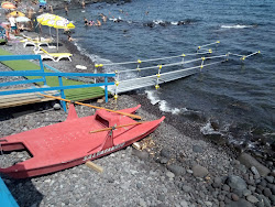 Photo de Spiaggetta Di Santa Tecla partiellement zone de villégiature