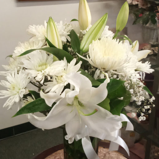 Florist «Rialto Florist», reviews and photos, 114 S Riverside Ave, Rialto, CA 92376, USA