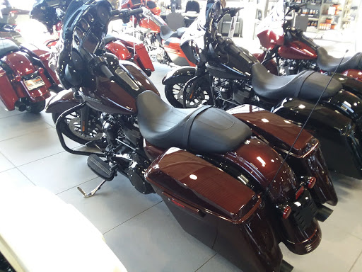 Harley-Davidson Dealer «Vehicle City Harley-Davidson», reviews and photos, 2400 Austins Pkwy, Flint, MI 48507, USA