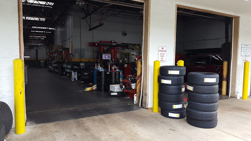 Auto Repair Shop «Wiygul Automotive Clinic Of Alexandria, VA», reviews and photos, 310 S Pickett St, Alexandria, VA 22304, USA