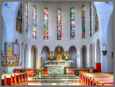 Photos of Roman Catholic Memorial Church