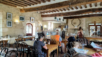 Atmosphère du Restaurant Espace restauration de la Maison du Parc à Rosnay - n°2