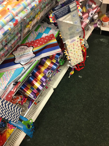 Dollar Store «Dollar Tree», reviews and photos, 900 San Fernando Rd, San Fernando, CA 91340, USA