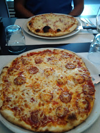 Pizza du Pizzas à emporter Lazzarella à Tournus - n°9