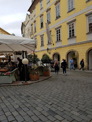 ÚK ČVUT - Lokální knihovna na Fakultě jaderné a fyzikálně inženýrské