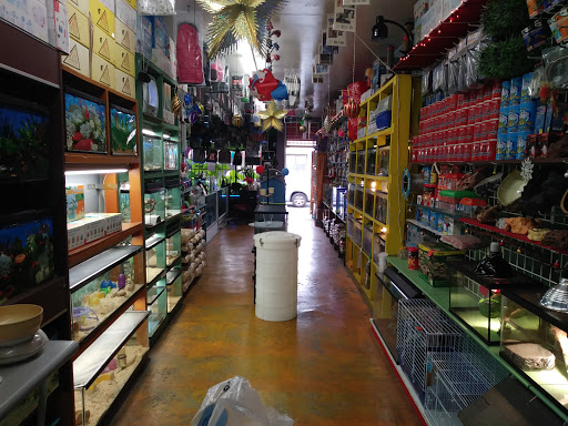 Pet Supply Store «Rutser Pet Store», reviews and photos, 5418 E Beverly Blvd, East Los Angeles, CA 90022, USA