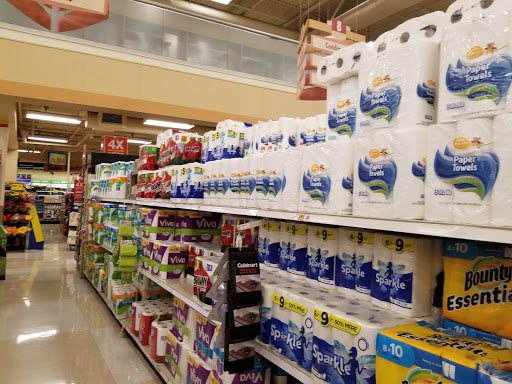 Grocery Store «Fred Meyer», reviews and photos, 777 NW Kings Blvd, Corvallis, OR 97330, USA