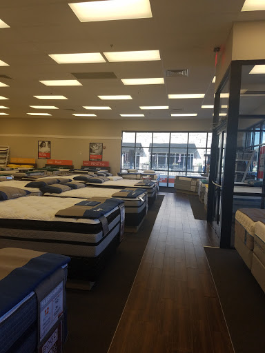 Mattress Store «Mattress Firm Brownsburg», reviews and photos, 211 W Northfield Dr, Brownsburg, IN 46112, USA