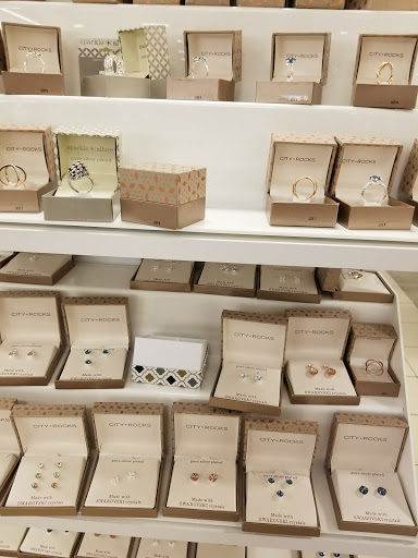 Shopping Mall «Woodland Mall», reviews and photos, 3195 28th St SE, Grand Rapids, MI 49512, USA