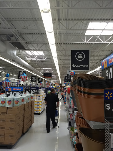 Discount Store «Walmart», reviews and photos, 465 Bridgeport Ave, Shelton, CT 06484, USA