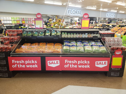 Grocery Store «Stop & Shop», reviews and photos, 370 Hemingway Ave, East Haven, CT 06512, USA