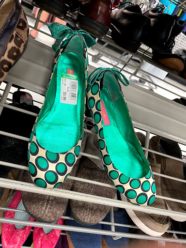 Thrift Store «Goodwill Industries of Middle Tennessee», reviews and photos, 1220 Huntsville Hwy, Fayetteville, TN 37334, USA