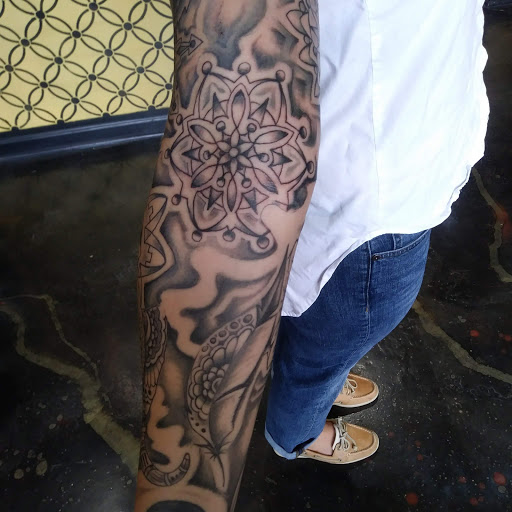 Tattoo Shop «Lucky Lotus Tattoo», reviews and photos, 1045 S Clinton Ave, Rochester, NY 14620, USA