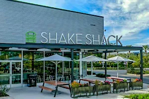 Shake Shack Mall at Millenia image