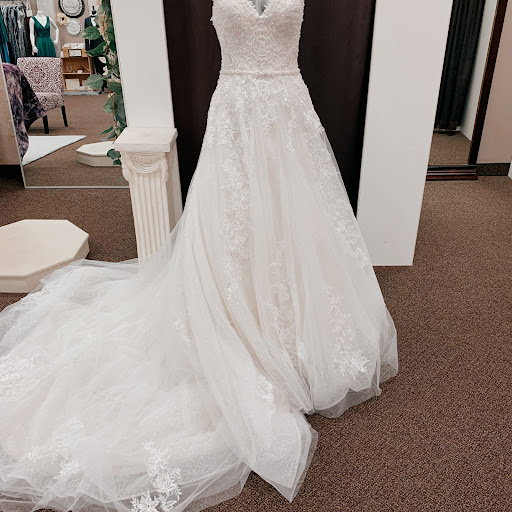 Bridal Shop «Bridal Aisle Off the Rack Boutique & Consignment», reviews and photos, 308 5th Ave SE, Osseo, MN 55369, USA